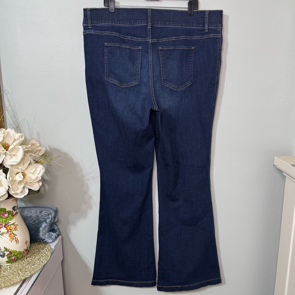 Spanx High Rise Flare Jeans Midnight Shade Shaping Slimming Pull On Size 3X - Picture 4 of 13